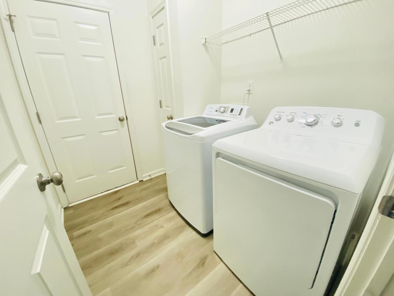 Private Room & Bathroom Close To Downtown Роли Экстерьер фото